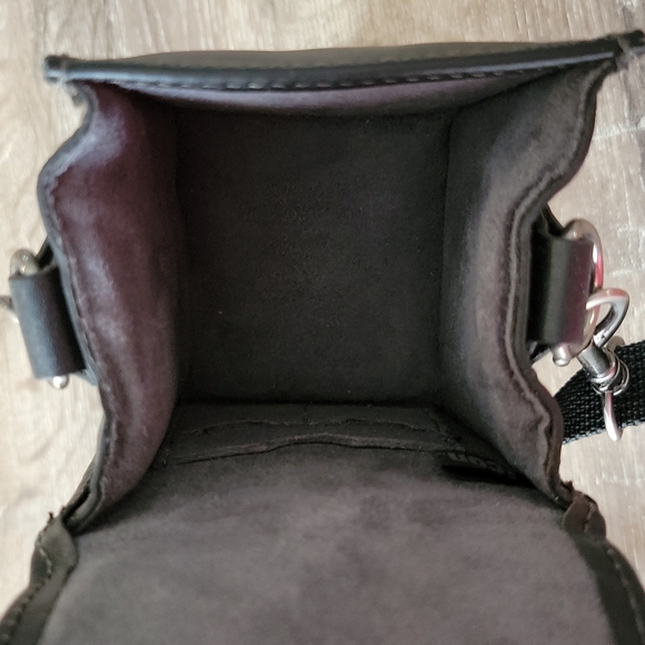 Vintage Y2K Icon Faux Leather Small Cube Shape Multi-wear Crossbody Belt Bag - Picture 8 of 8